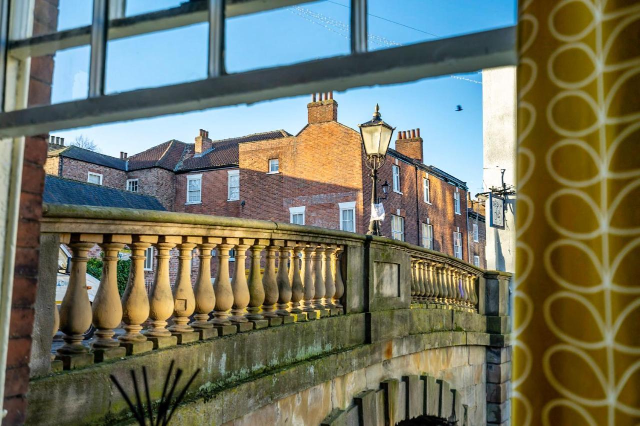 Walmgate Riverside York Exterior foto
